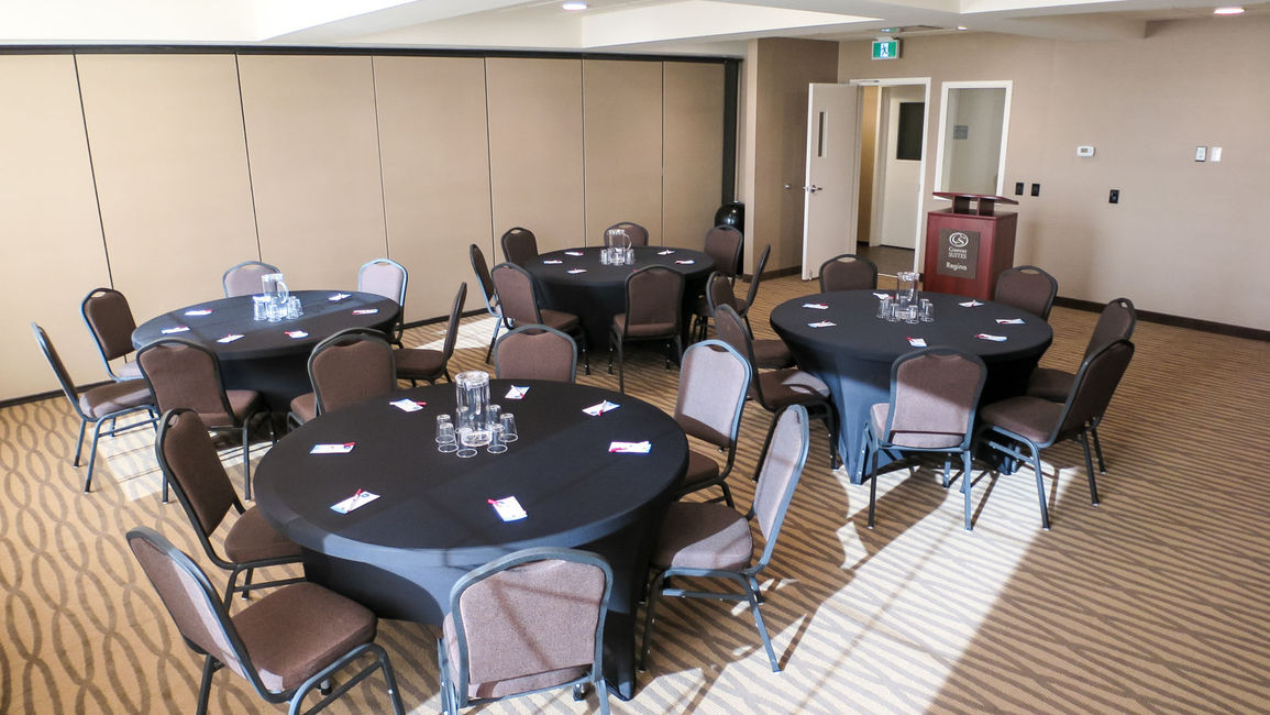 From Meeting Rooms to Hot Tubs: What to Look for in Regina Business Hotels