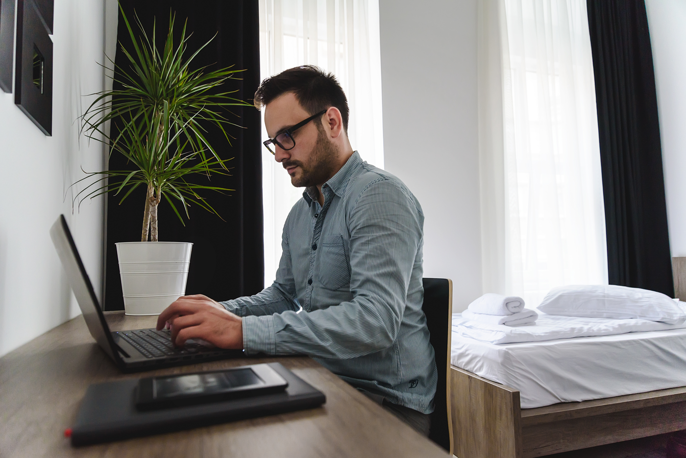 When travelling for business, it helps to find one of the best Regina hotels that offers a comfortable, spacious and practical in-room workspace.&nbsp;
